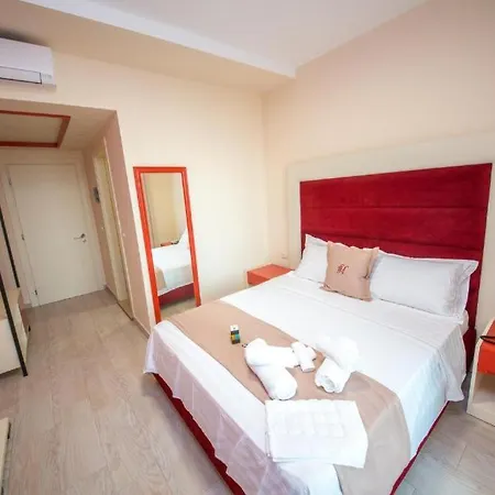 Hotel Hotel Laid